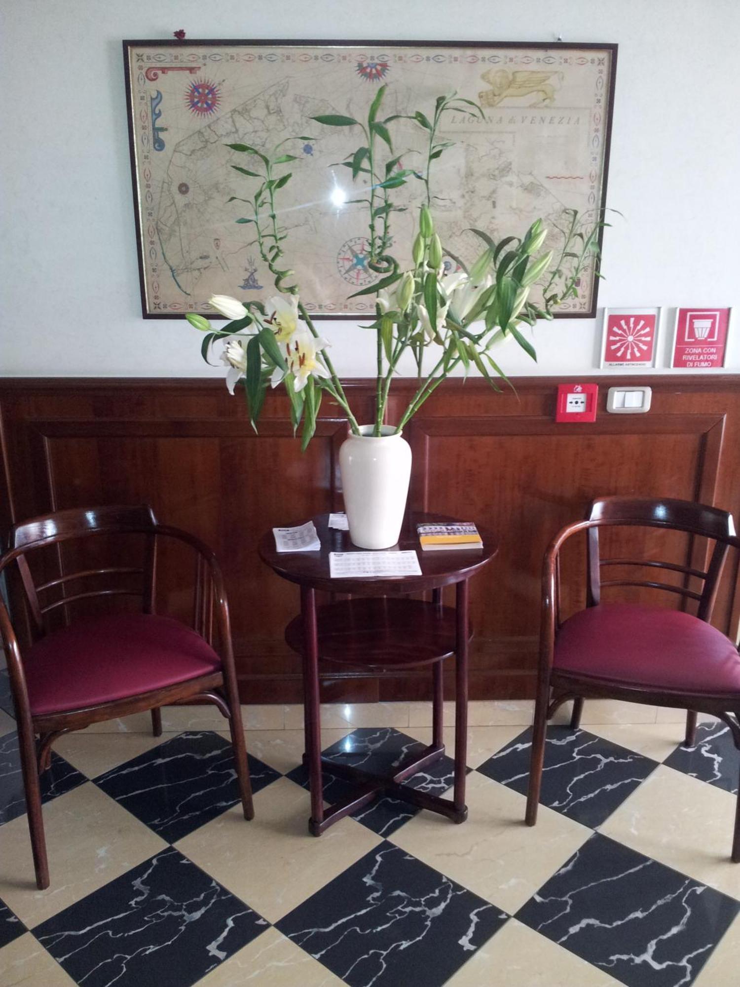 Hotel Regit Mestre Ngoại thất bức ảnh