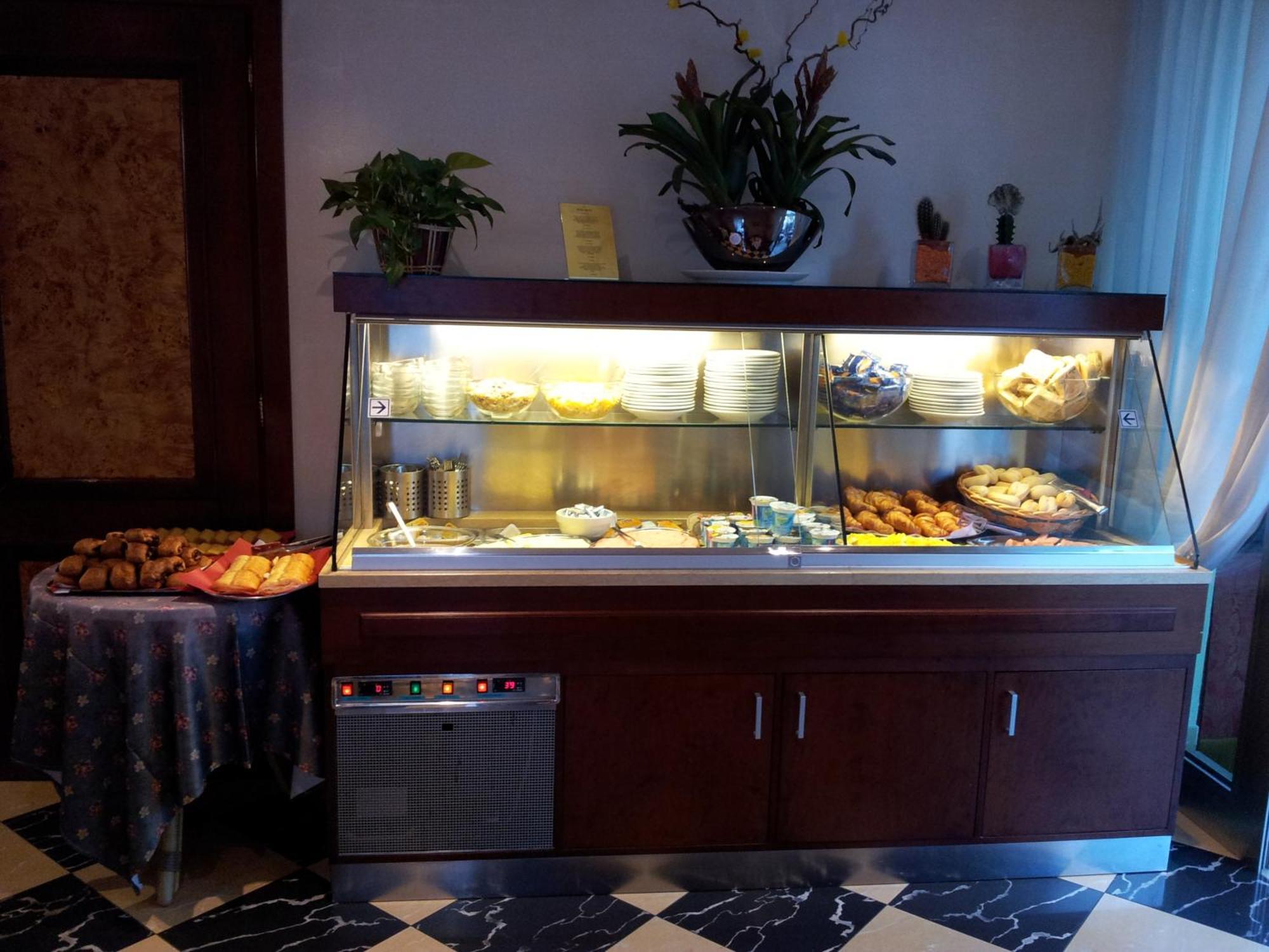 Hotel Regit Mestre Ngoại thất bức ảnh