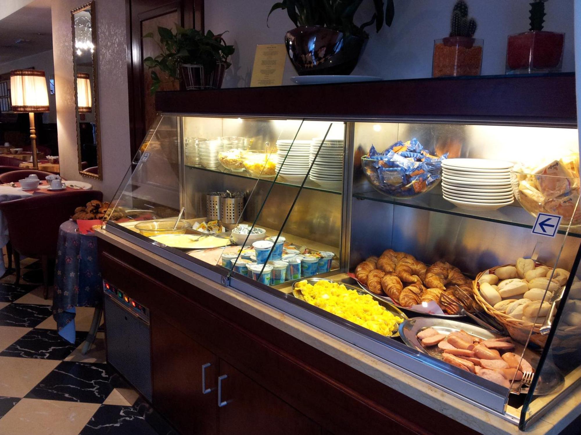 Hotel Regit Mestre Ngoại thất bức ảnh