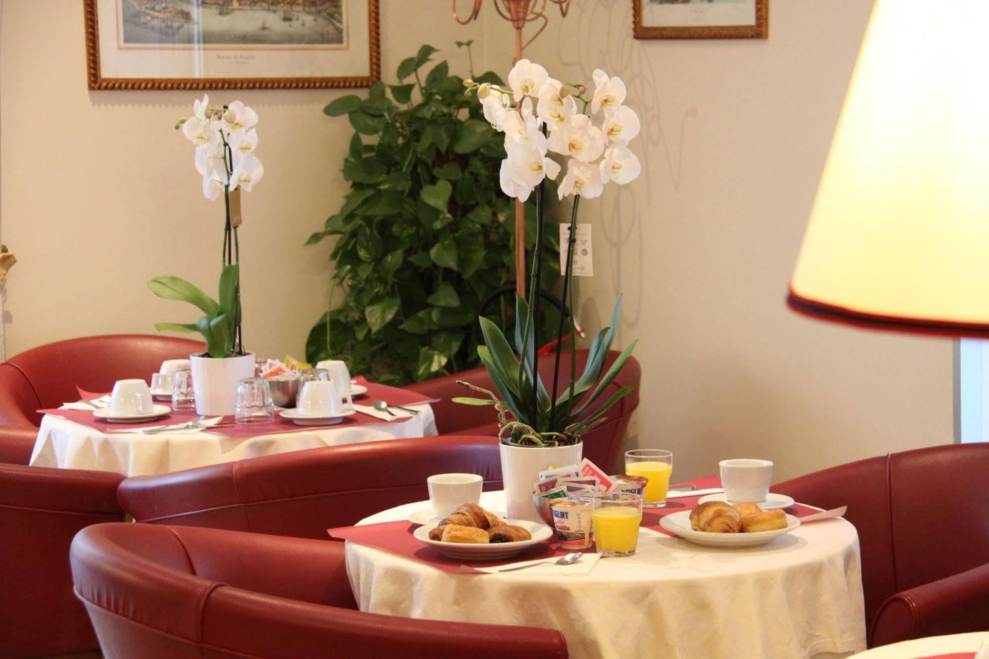 Hotel Regit Mestre Ngoại thất bức ảnh