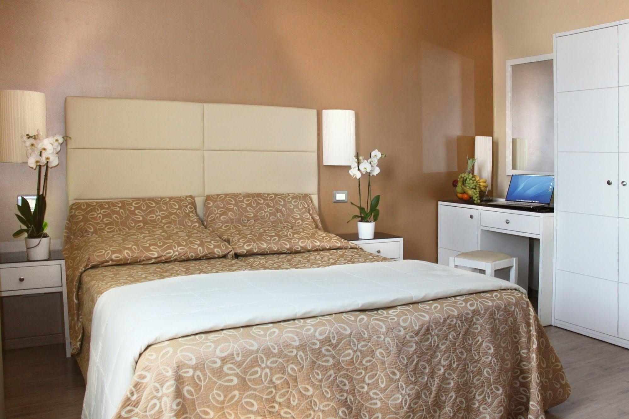 Hotel Regit Mestre Ngoại thất bức ảnh